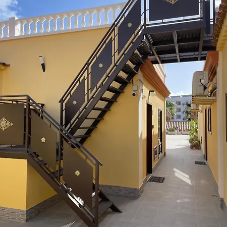 Cozy Two Bedroom In San Blas Golf Del Sur Tenerife サンミゲル・デ・アボナ